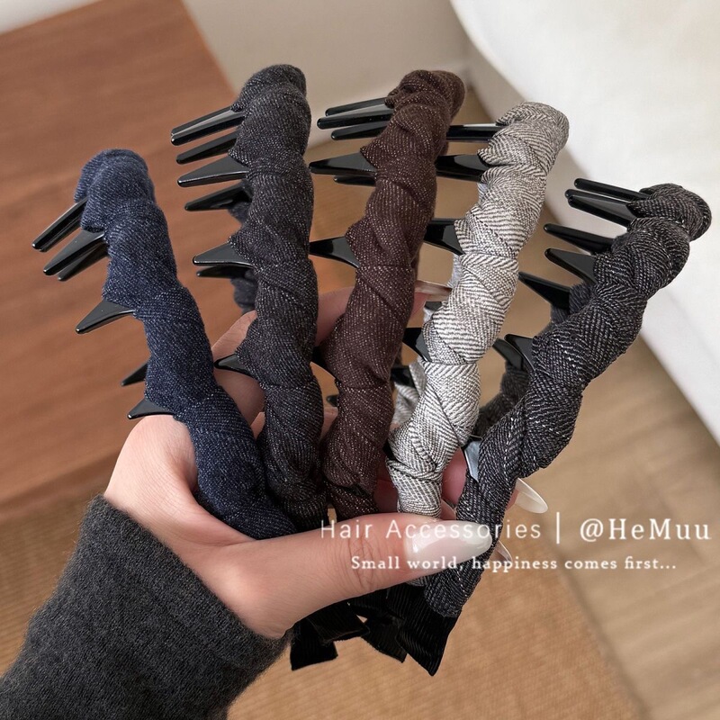 Black High-Pressure Headband for Washing Face, Women's 2026 New Model, High-End Luxury with Teeth, Non-Slip Retro Headband