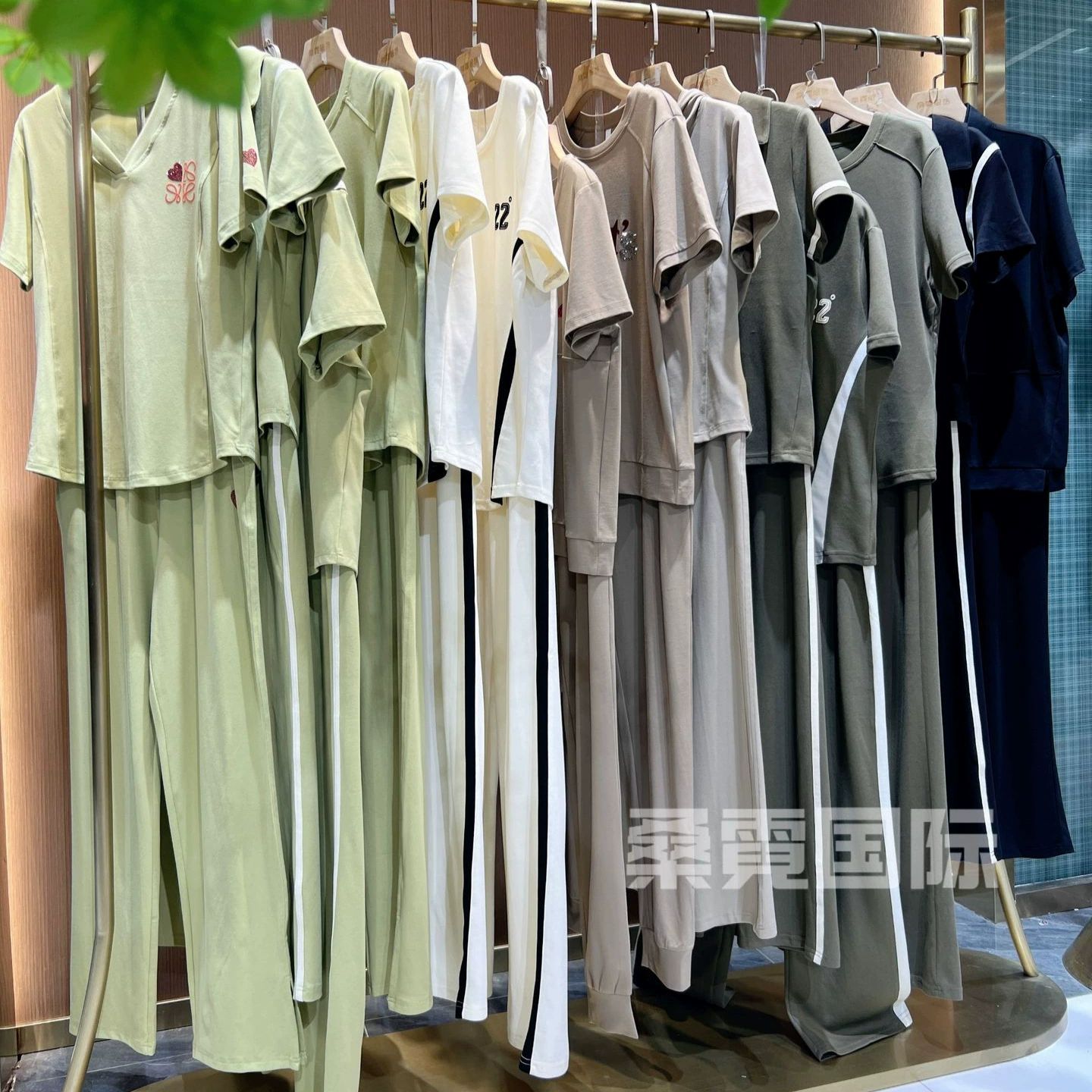 Летние легкие и роскошные женские наборы хвостовых товаров оптом торговых центров