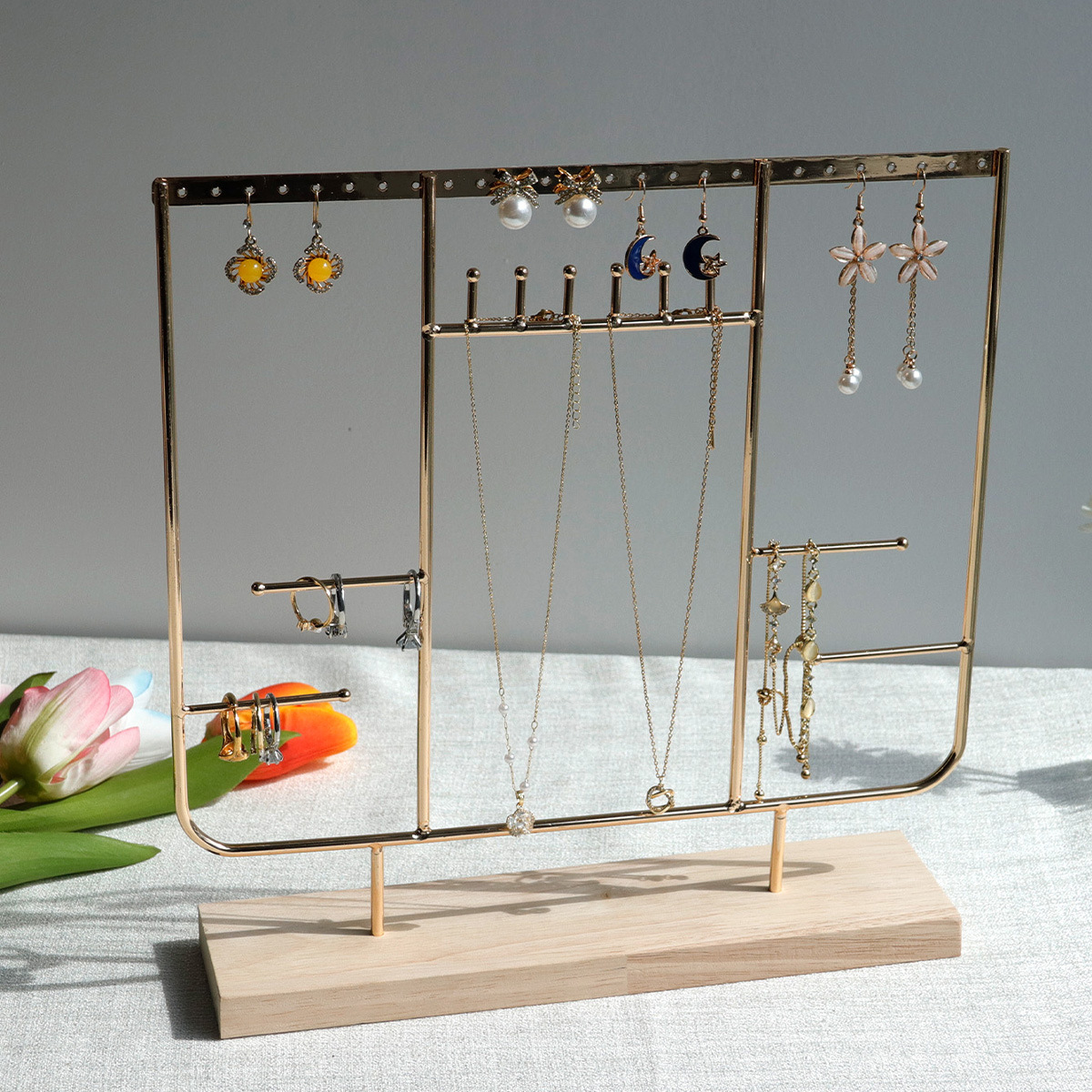 ʵľն̶ܵμܹҶֽеƷչʾ