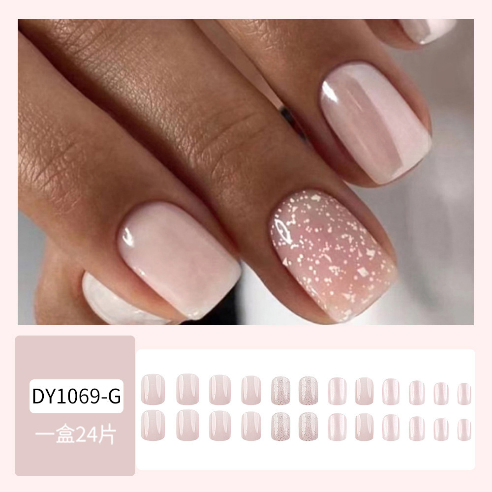 Uñas de uñas rosadas y suaves, naturalmente dulces y de moda, productos terminados al por mayor de 24 piezas, uñas portátiles transfronterizas