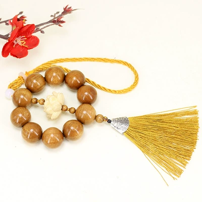 Silk Bamboo DIY Lotus Style: Car hanging