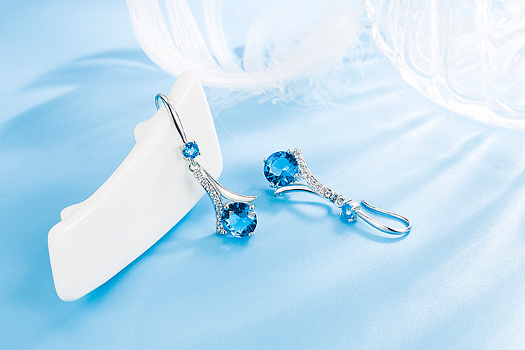 Korean Elegant Diamond Long Blue Crystal Copper Earrings Jewelry display picture 5