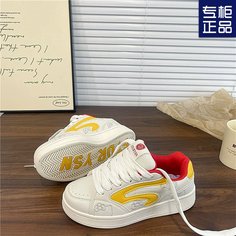 Оригинальные девчушки сердца бежевые кроссовки женские кроссовки прилив 2025 новые кроссовки дикие повседневные кроссовки прилив