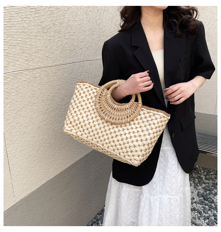 Women's Medium Straw Solid Color Vacation Streetwear Weave Zipper Straw Bag display picture 15