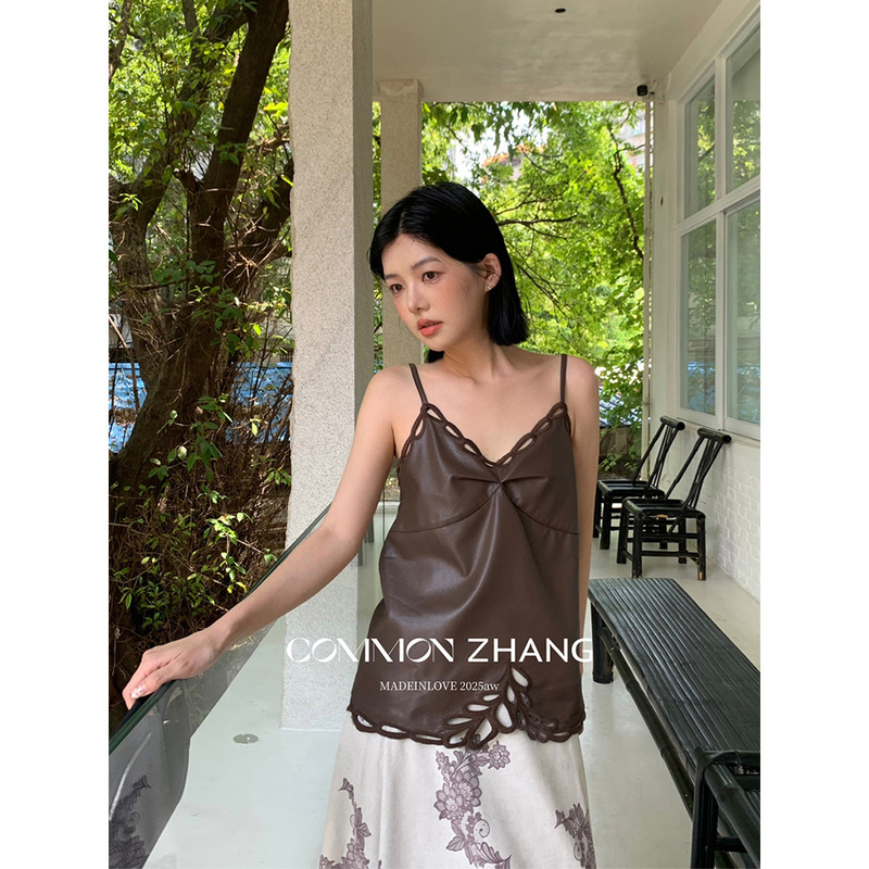 Cz Zhang Autumn Fresh Hollow Lace Patchwork Pu Camisole Women's V-Neck Short Leather Vest B33182