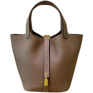 2025 New Vegetable Basket Women's Bag Genuine Leather Bucket Bag Large Capacity Commuter Handbag Cowhide Handbag Crossbody Bag