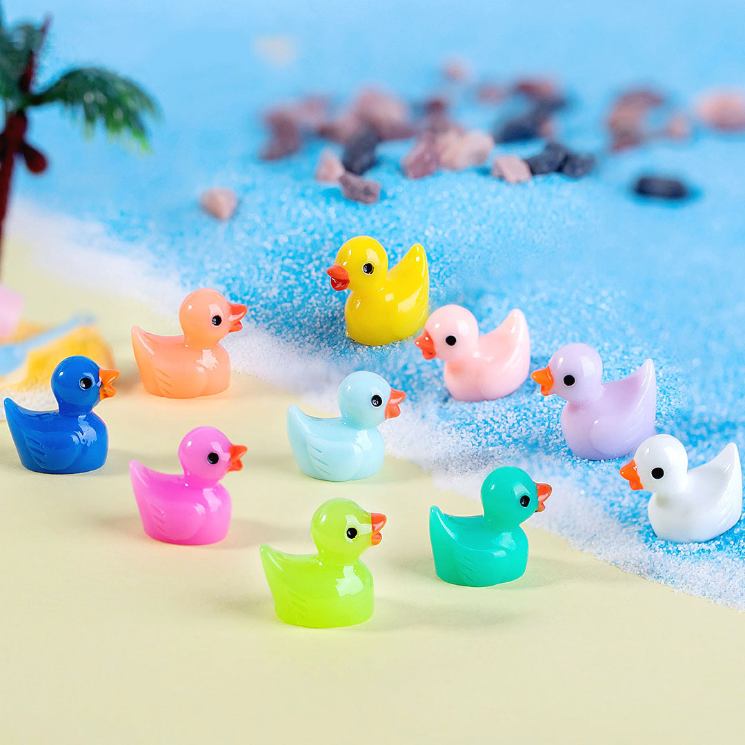 Colgante de muñeca de patito amarillo musgo micro paisaje pequeño decoración pequeña decoración creativa accesorios spot al por mayor