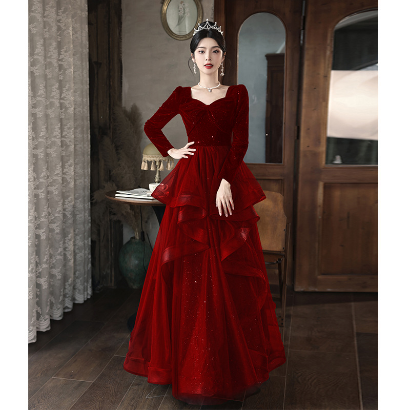 Brindis de novia 2025 nuevo rojo de alta gama boda lujosa francesa vestido de compromiso vestido de noche de alto nivel sensación de otoño y verano