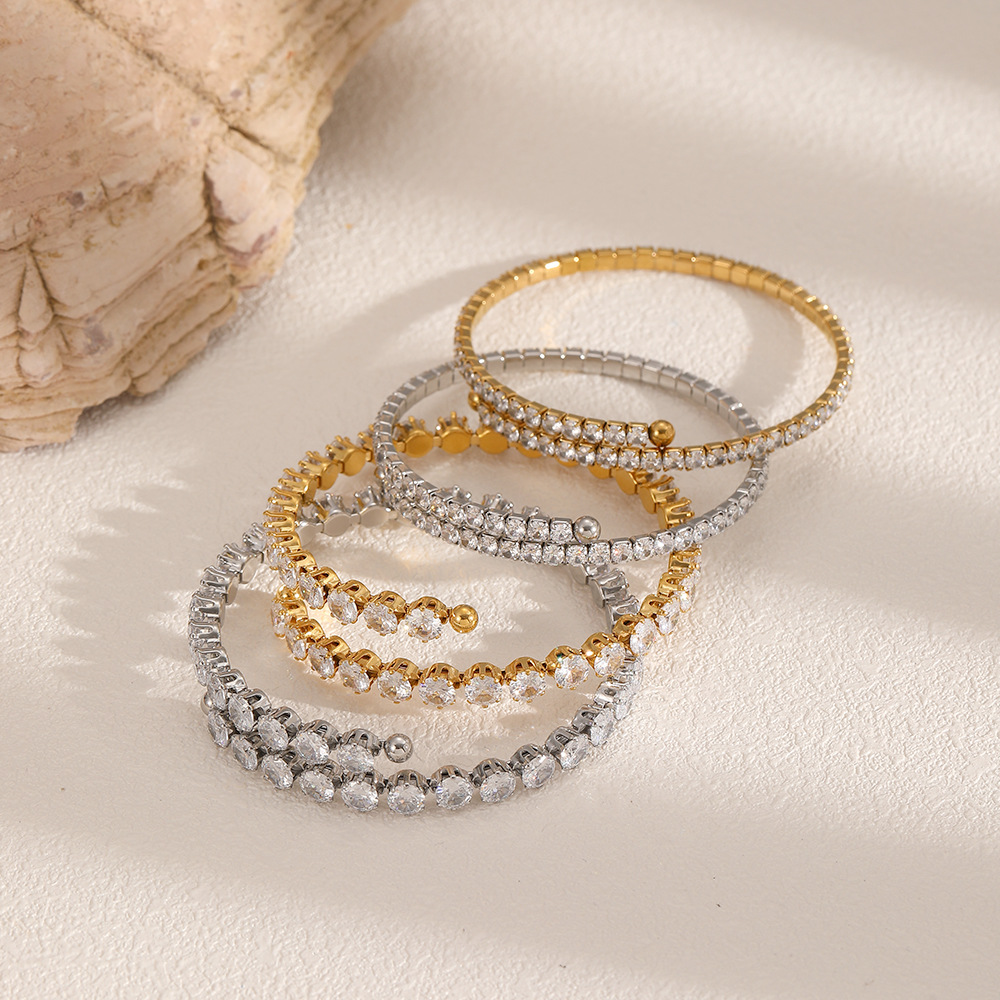 Pulsera de diamante de circón de acero inoxidable de estilo americano europeo y americano, pulsera de acero de titanio de diseño de todo fósforo de lujo ligero femenino, joyería transfronteriza
