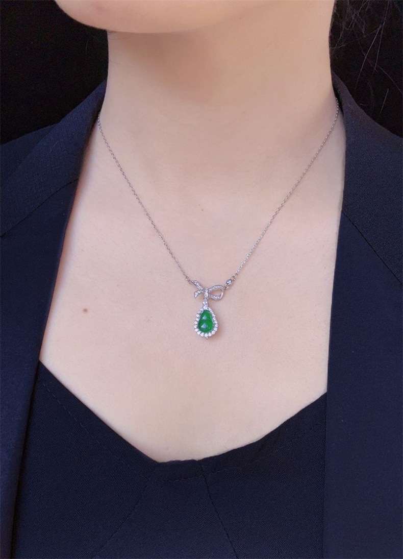 Vòng cổ ngọc bích tự nhiên bạc 925 mạ vàng mặt hồ lô phong thủy chi tiết 18
