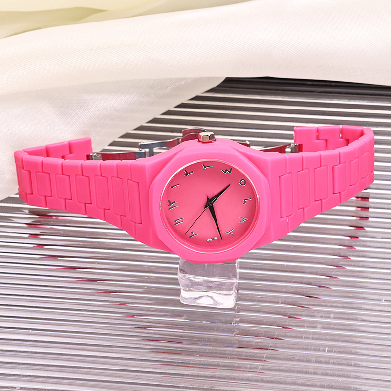 로마 숫자 로즈 레드