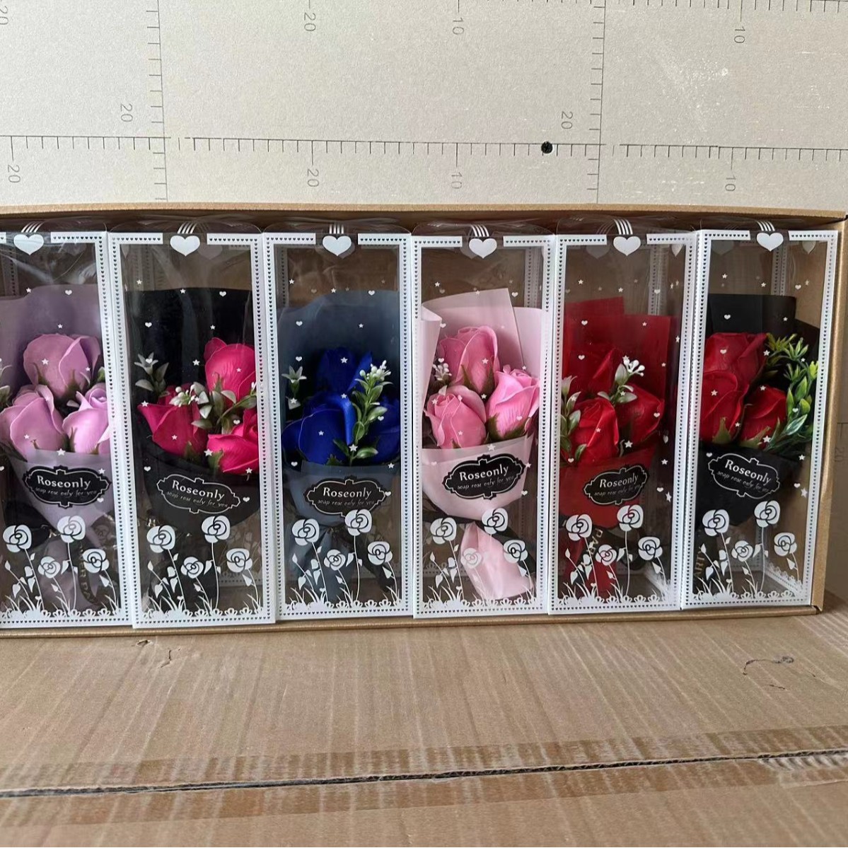 Ramo de Rosas de Jabón de 3 Rosas en Caja de Regalo, Flor de Jabón, para San Valentín y Festividades image 12