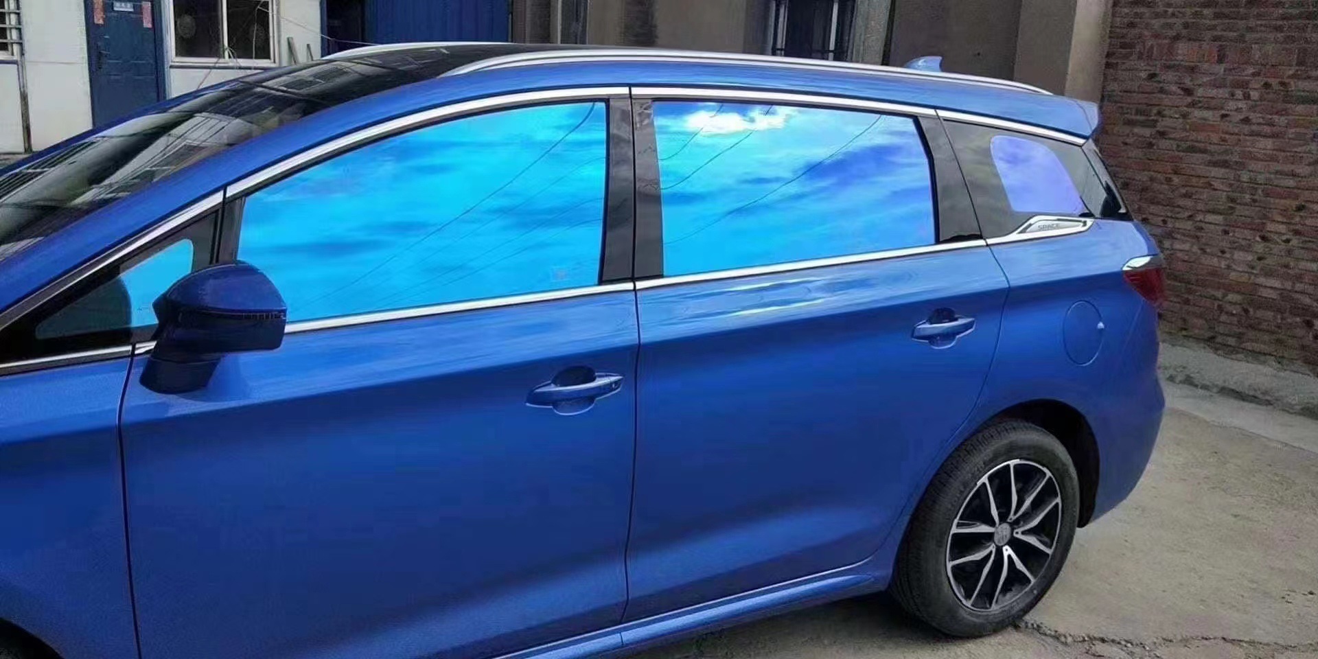 Red Rose Purple Colorful Car Film Full Car Side Rear Baffle Film High Heat Insulation Sunscreen Color Film Wholesale Cross-border Hair