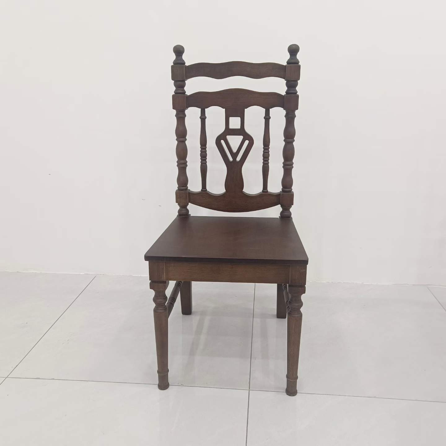 Café de madera sólida sofá mesa y silla combinación de estilo americano medieval mezcla restaurante de postres restaurante mesa y silla comercial de catering