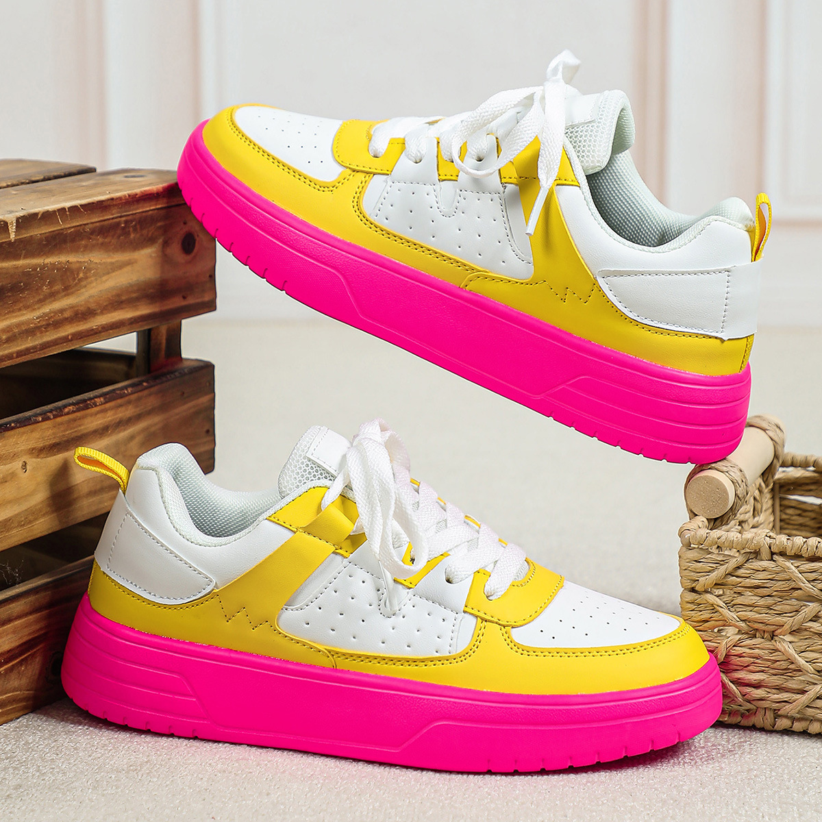 Zapatillas de plataforma de pareja de moda de estilo coreano zapatos deportivos cómodos de fondo suave zapatos de mujer casuales al aire libre de moda con cordones