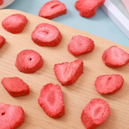 Dehydrated strawberry slices manufacturer bulk wholesale snowflake candy nougat baking ingredients fruit tea