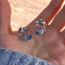 「年年有鱼」冷淡风渐变蓝金鱼耳钉小众独特恋与深空祁煜周边耳饰