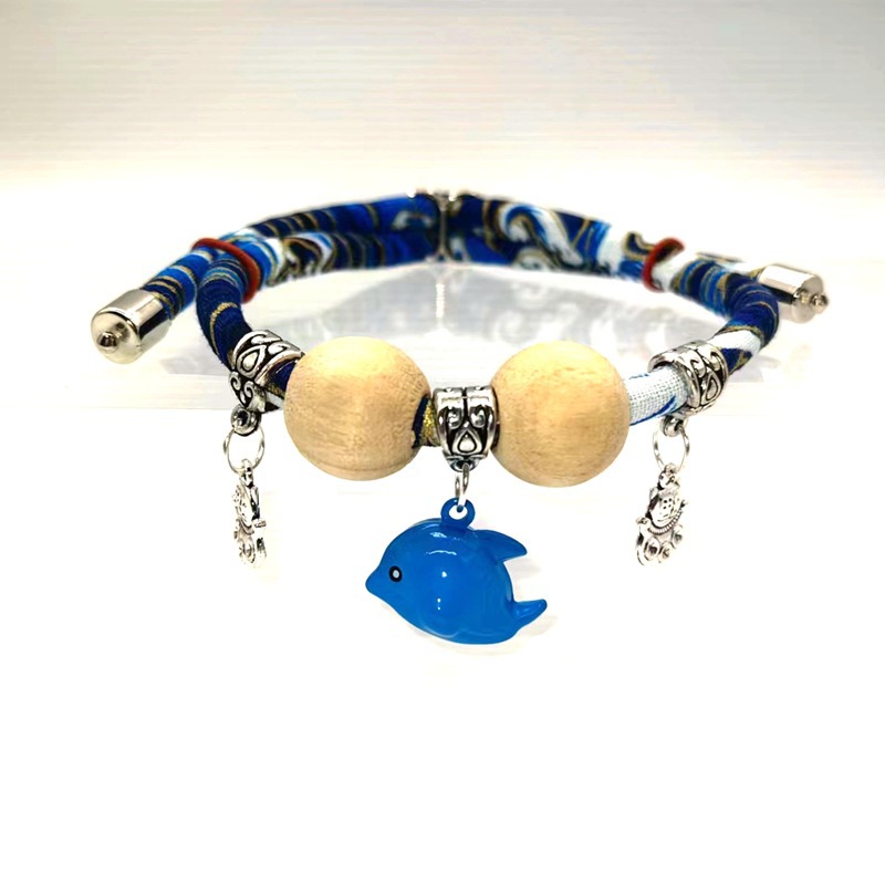 아기고래(파란색)