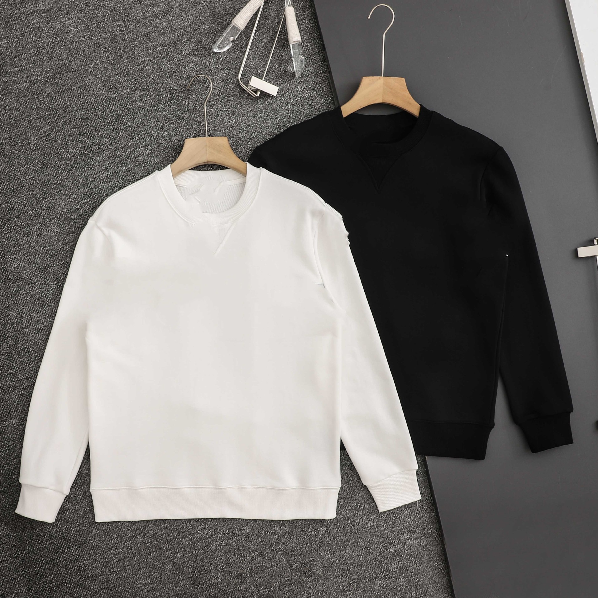 70232 New Hooded Sweatshirt