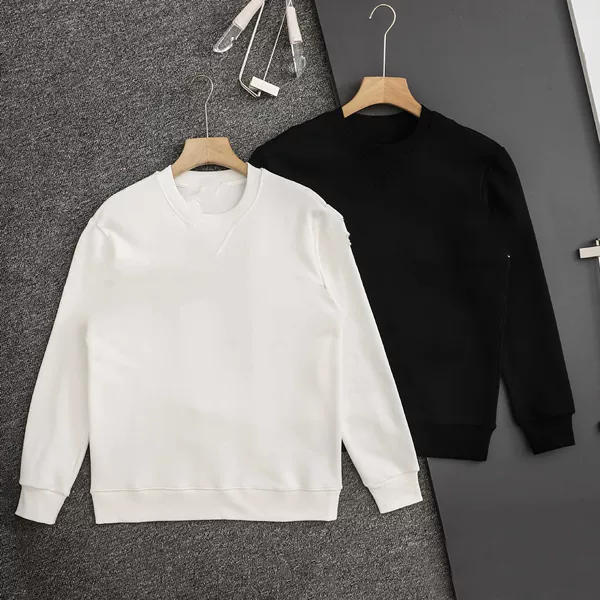70232 New Hooded Sweatshirt