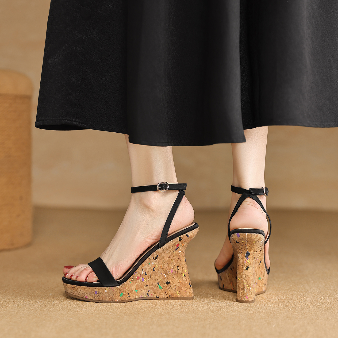 Sandal cao gót nữ quai ngang hở mũi đế xuồng gót 9 cm — màu đen, bạc