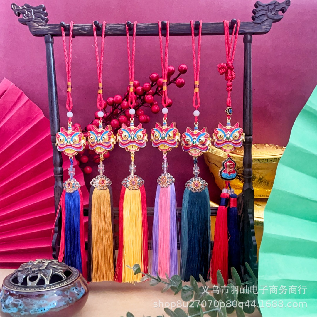 2024 new car pendant lion dance pendant Chinese style car rearview mirror dripping oil jewelry car interior decoration pendant