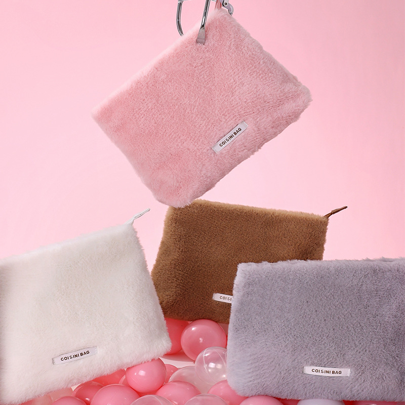 Fashion plush cosmetic bag travel portable skin care products storage bag winter travel toiletries storage bag cross-border