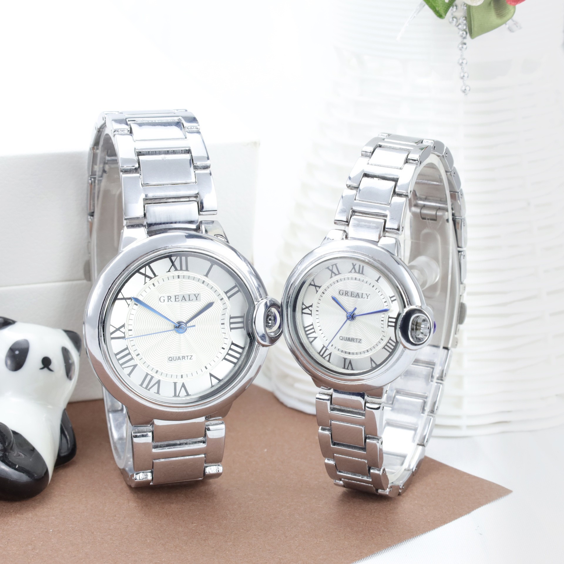 Couple Watches Foreign Trade Wholesale High-End Men's and Women's Fashion Student Classic Steel Band Quartz Watches Cross-Border Ready Stock