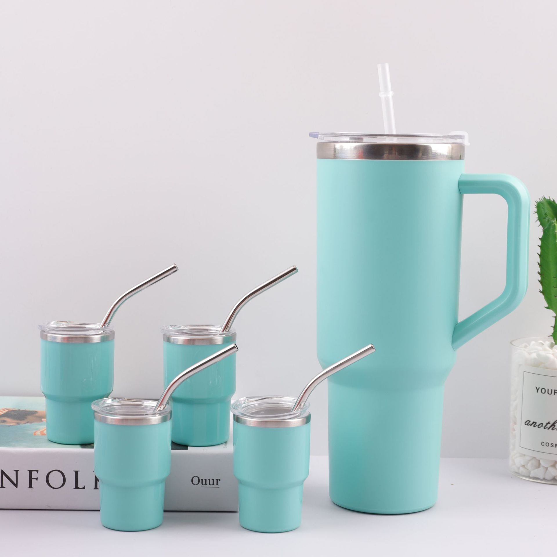 Nuevos productos transfronterizos 30oz conjunto de tazas de paja de acero inoxidable de doble capacidad al aire libre para compartir tazas al por mayor