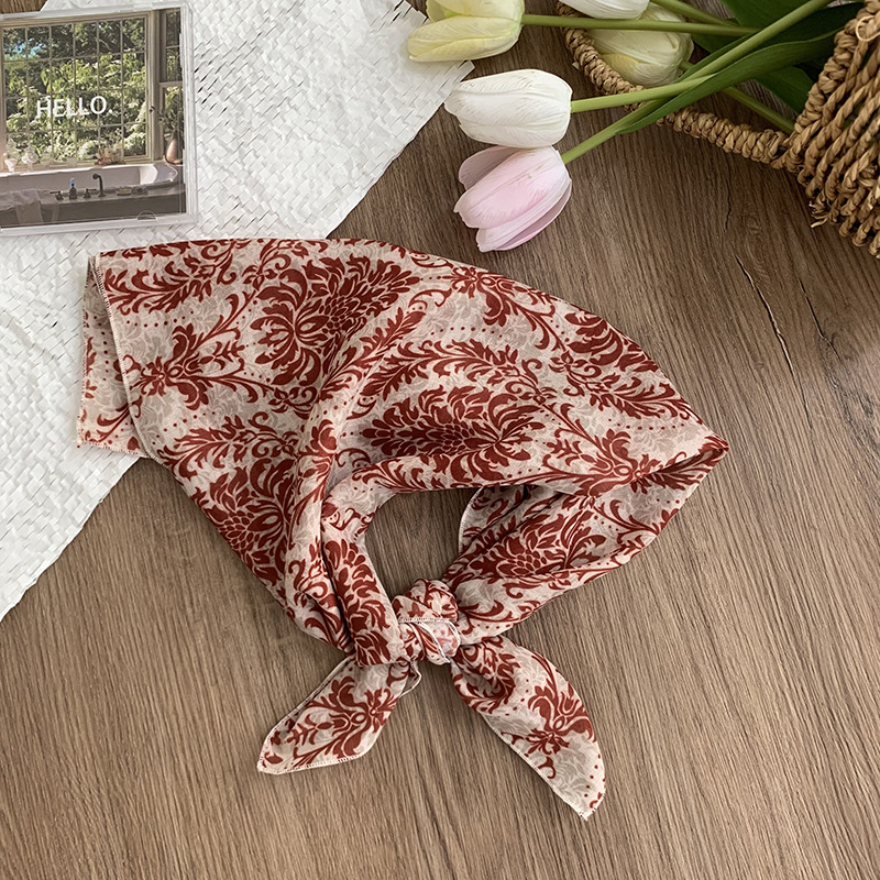 Pañuelo cuadrado pequeño, bufanda de seda, pañuelo floral de moda de verano para mujer, cinturón para el cabello de estilo pastoral, bufanda pequeña de alta calidad, accesorios para el cabello multifuncionales