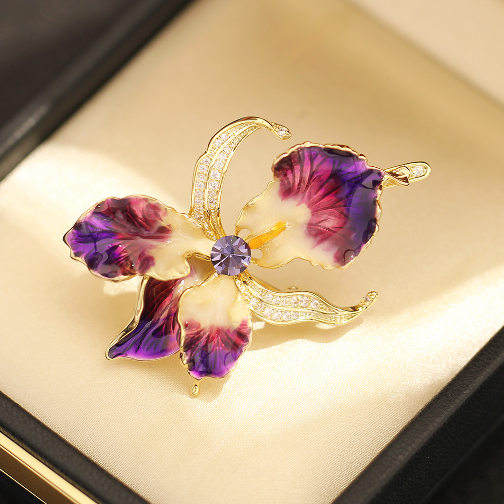 Cross-Border French Light Luxury Enamel Iris Brooch for Women, High-End Floral Pin with Micro-Inlaid Zircon Brooch Accessory