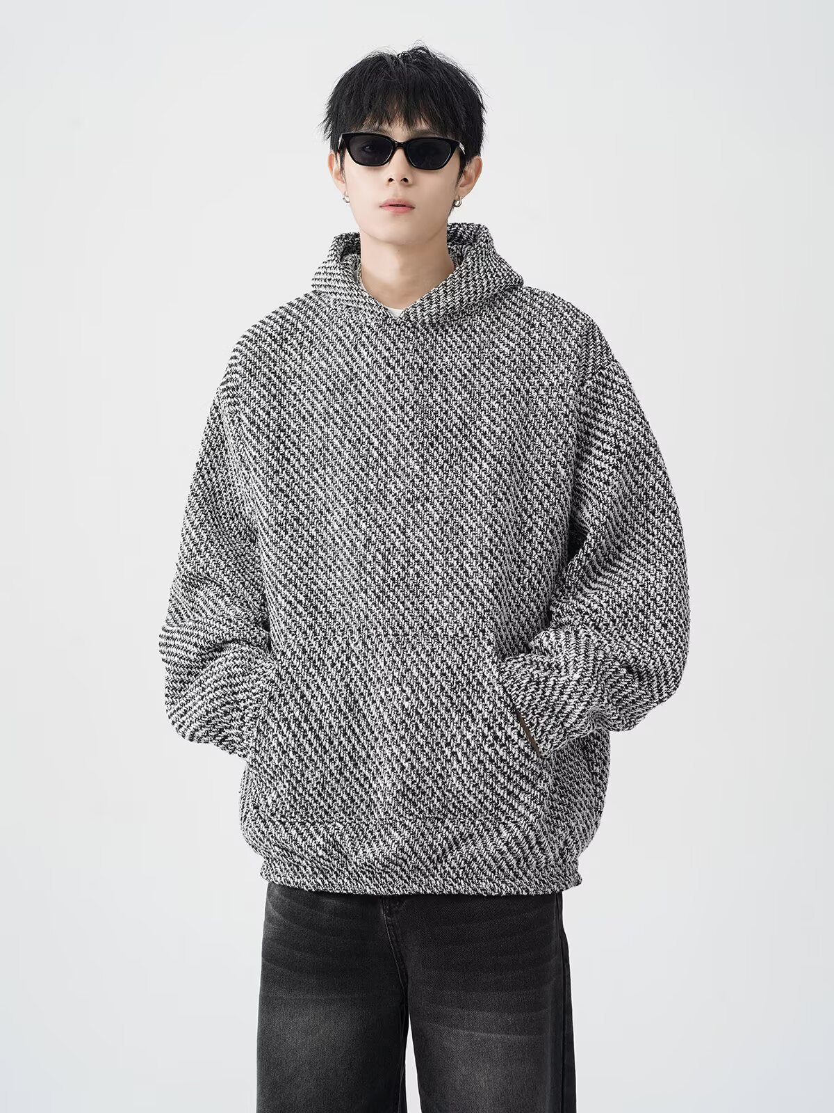Embroidered Hooded Sweatshirt For Men Casual Loose Fit Pullover_voghion.com