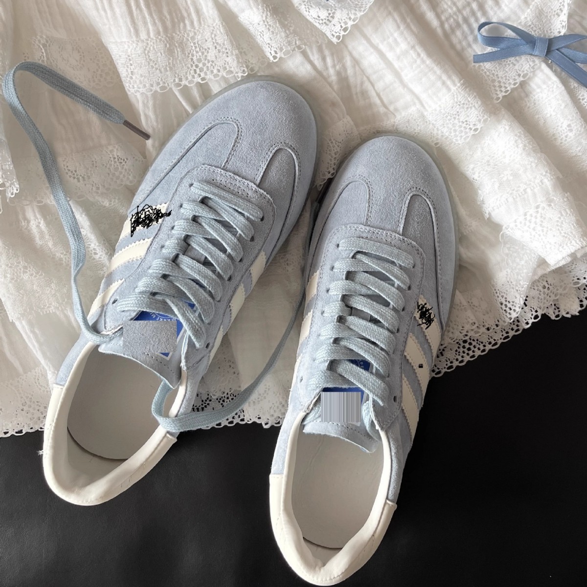 Women's 2025 New Versatile Korean Style T-Strap Striped Genuine Leather Flat Casual Sneakers