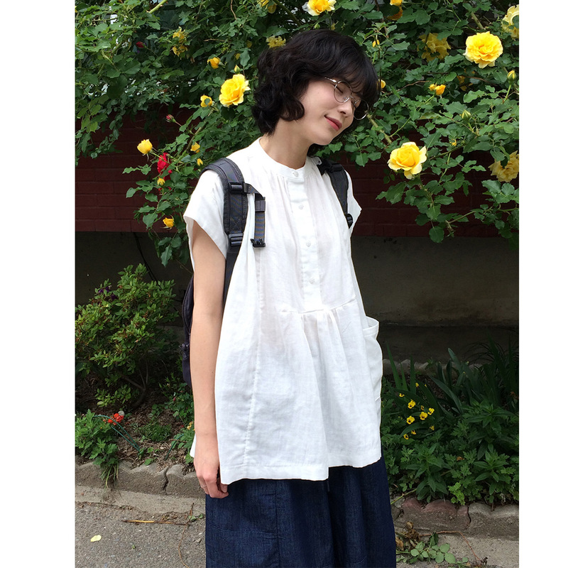 In-Stock Japanese-Style Minimalist Design Button Pocket Loose Short-Sleeve Shirt for Women, New Summer Cotton-Linen Vintage Top