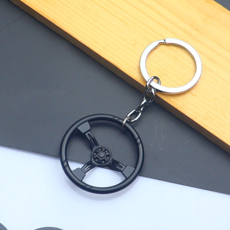Luxurious Circle Metal Unisex Bag Pendant Keychain display picture 5