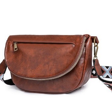 Trendy Foreign Trade Women's Chest Bag New European and American Retro Single Shoulder Crossbody Bag Casual Simple Commuter Women's Bag