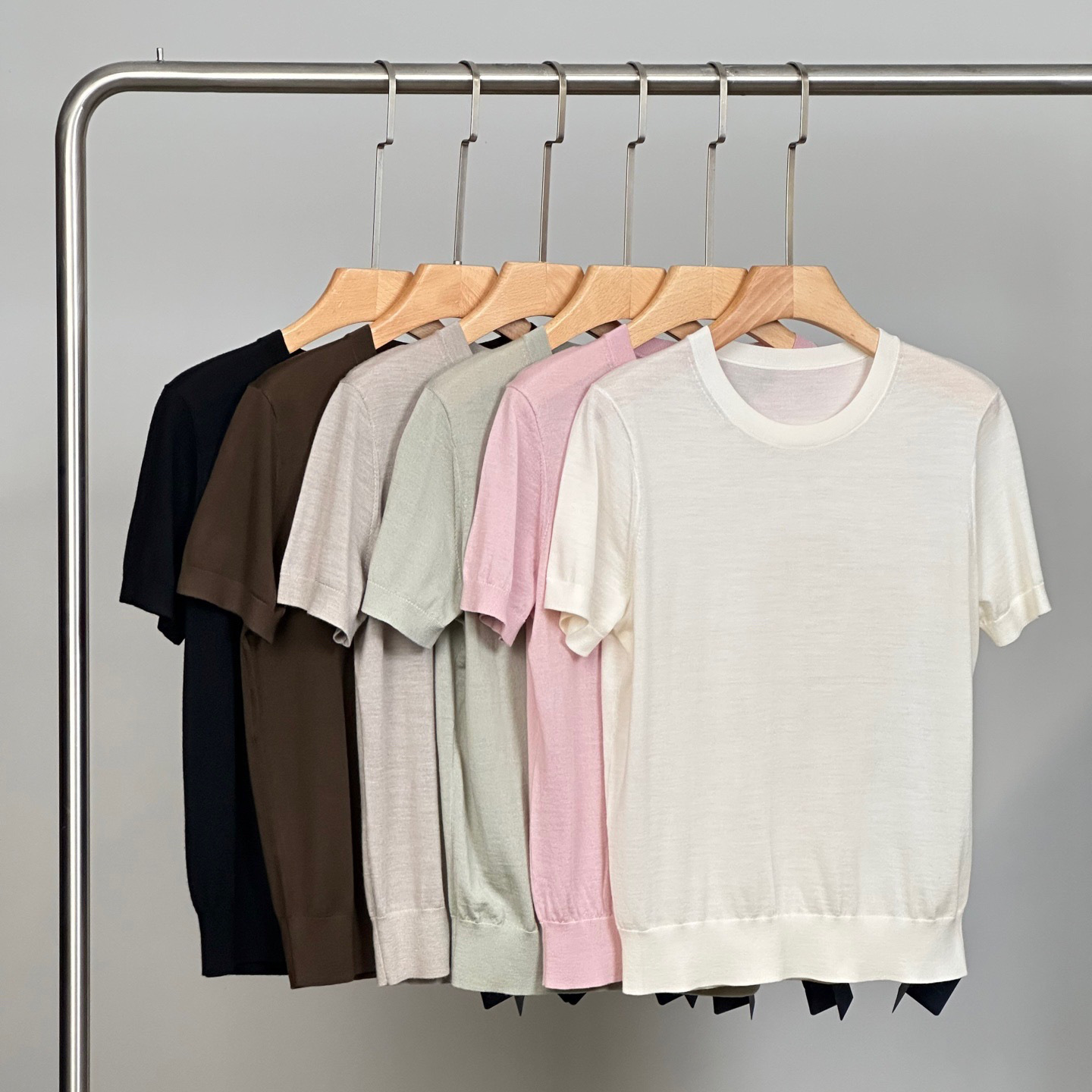 专柜同款 新款极细精纺羊毛百搭圆领短袖简约高级纯色针织衫上衣