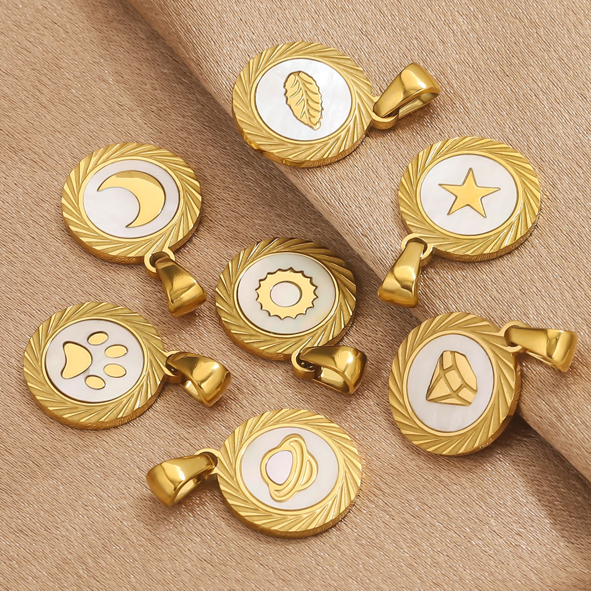 18K acero inoxidable conchas naturales multi-tipo colgante colgante DIY accesorios accesorios al por mayor