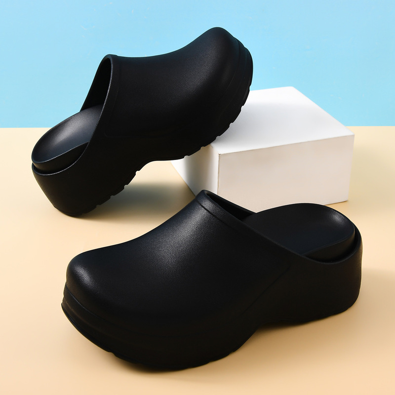 Surgical shoes all-inclusive slippers non-slip anti-needle wear wear-resistant surgical shoes doctor shoes factory direct wholesale