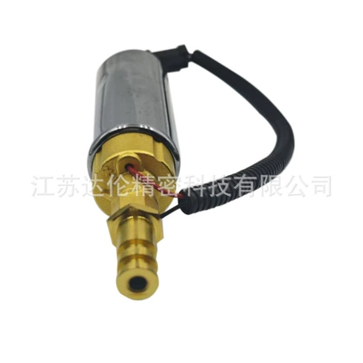 Pump 4076830 4975617 4975518 – Oil pump, nozzle