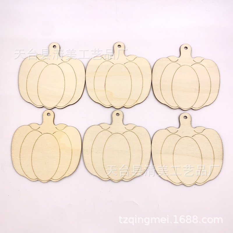 10cm línea grabada forma de calabaza Halloween Acción de gracias decoración pieza de madera madera natural 30 piezas/paquete con cuerda de cáñamo