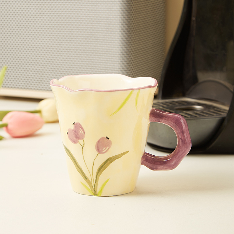 Creativa mano pequeña taza de tulipán fresca taza de cerámica flor pintada a mano taza de oficina caja de regalo taza de café y leche