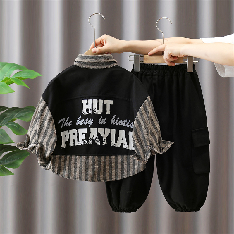 5853 traje de camisa a rayas para niños primavera y otoño 2024 nueva ropa para niños ropa de otoño para bebés ropa de trabajo tres piezas falsas