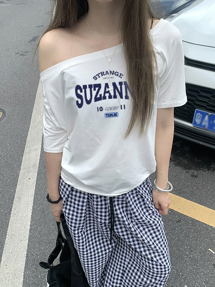 American-Style Trendy Brand White Off-Shoulder Letter Design Short-Sleeve T-Shirt for Women, New Summer One-Shoulder Top for Women