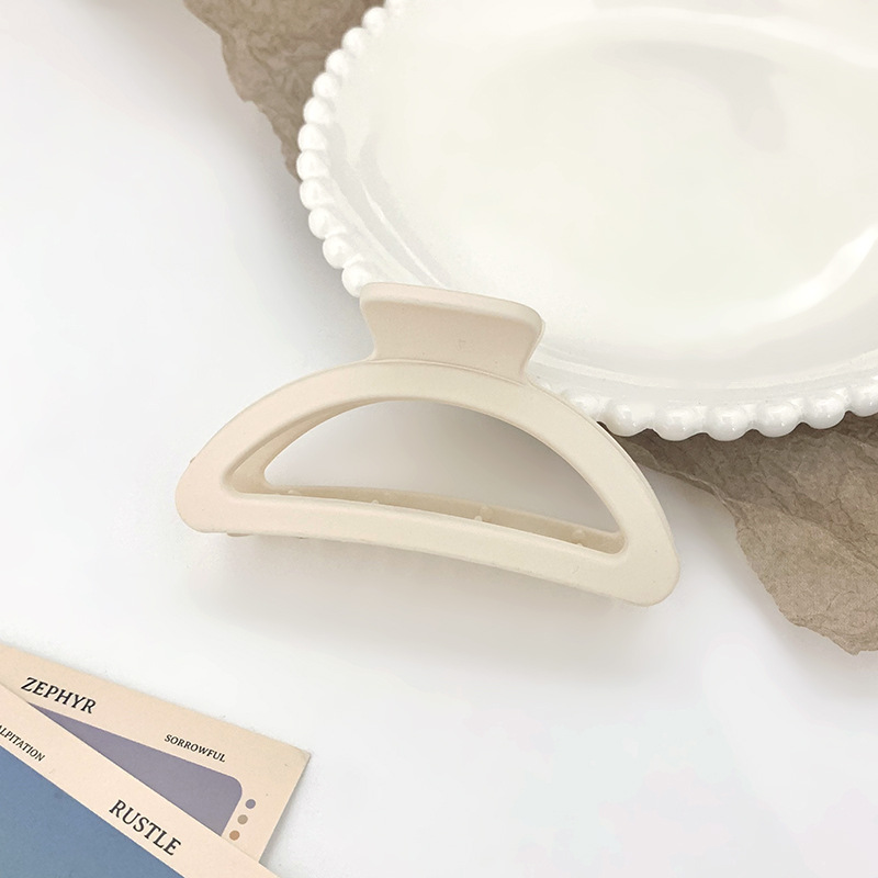 2022 Nueva horquilla esmerilada simple joyería de horquilla atmosférica elegante clip curvado joyería de moda al por mayor