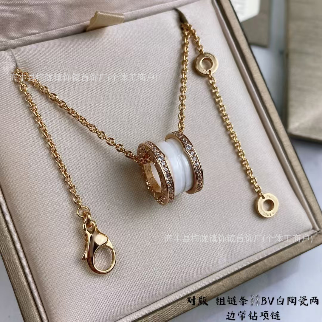 Diamond rose gold white ceramic necklace / A