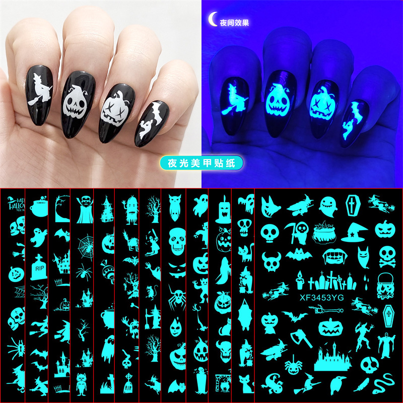 Nuevo 12 piezas un conjunto de pegatinas de uñas luminosas de Halloween divertidas pegatinas de uñas de cráneo de calabaza traje