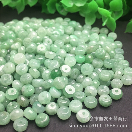Burmese jade a-grade jade parts, small accessories, jade, ice-planted green abacus beads, small jade buttons, handicrafts wholesale