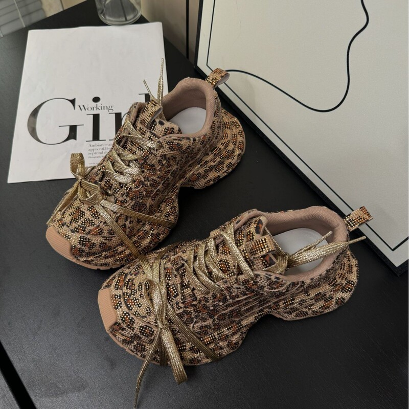Paris 2025 Spring New Dad Shoes for Women with Rhinestones, Full Diamond Flashing Straps, Thick-Soled Leopard Print Niche Sneakers Paris 2025 Spring New Dad Shoes for Women with Rhinestones, Full Diamond Flashing Straps, Thick-Soled Leopard Print Niche Sneakers
