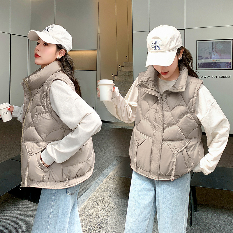 2024 invierno nuevo chaleco de algodón coreano corto para mujeres delgado engrosado y delgado clip de caballo escolares hombro de algodón image 8